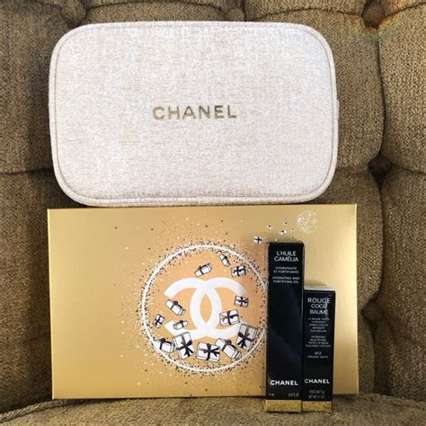 on the go moisture chanel|CHANEL ON.